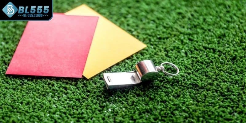 Giải thích về kèo thẻ phạt cả trận cho anh em